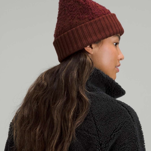 NWT Lululemon Ombre Knit Textured Beanie O/S (Red Merlot) - Picture 2 of 13